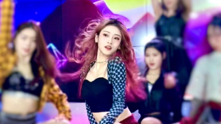 Bahkan rambut merah mudanya pun kembali! [kep1er] Cover dance yang powerful dari posisi Kim Chae Hyu