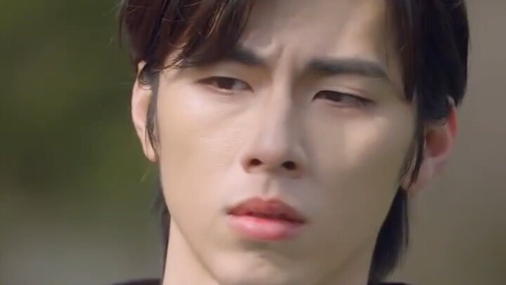 EP.04 Why you talking down to me? Who do you think you are?Student–teacher by day. Ex-crush by night