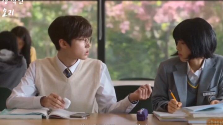 对自己喜欢的女生 耍点“小心机”没什么 真的太可爱了哈哈哈