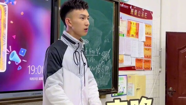 容我思考下次用什么方式收手机