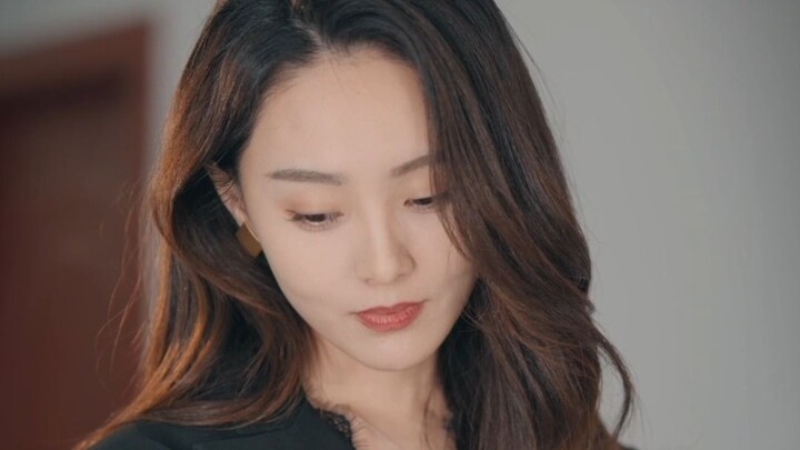 Đàn bà sao phải làm khổ nhau?