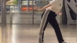 Come and see if my dancing skills have improved! I am going crazy in the dance area! #blackpink#