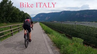 THE BIKE ON THE ROAD IN ITALY