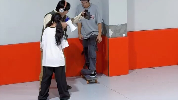 Let's act out the filming scene of the entertainment industry's "Da Ming Xing"!