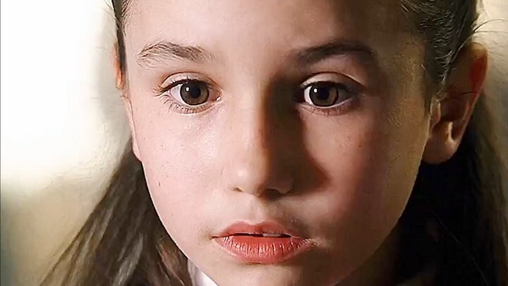 Dalam cinta, tak perlu mengatakan bahwa kebersamaan adalah pengakuan cinta yang terbaik.