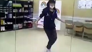 朴灿烈出道前跳《sorry sorry》影像