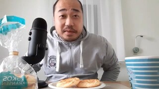 ASMR Coconut Wreath + Good Friend Roleplay (Eating Sounds, Scratching, Crinkling, Crunchy, Tapping)