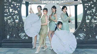Five "Green Snakes" in a lake in Hangzhou escaped at 12 noon ❀ Qiduo Group ❀ 10th Anniversary Commem