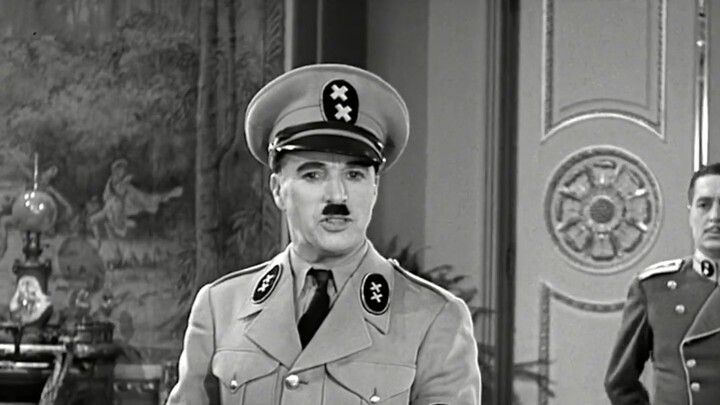Salah satu film Chaplin yang paling hebat, sebuah sindiran pedas terhadap Hitler