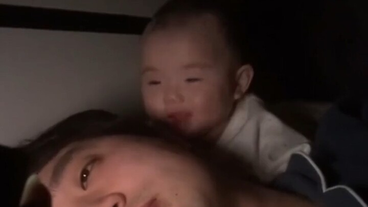 Little human babies are just so cute!