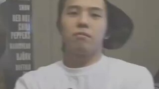 看一次笑一次，PD很守信用给志龙打了马赛克，只不过没打脸而已，姜还是老的辣阿，哈哈哈哈