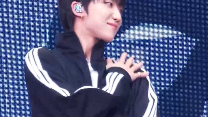 เขาไม่ได้แค่ล่อลวงผู้หญิง แต่ยังล่อลวงผู้ชายด้วย