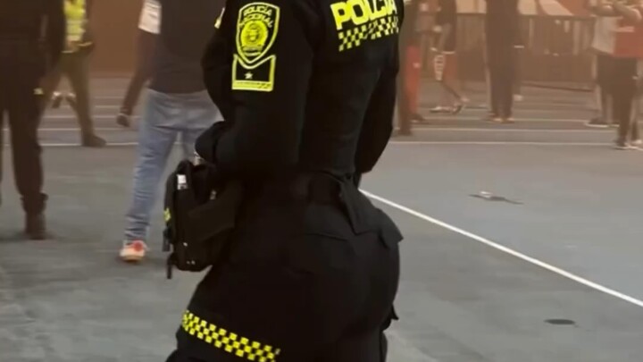 حان الوقت لإبراز هويتي كمشجع منذ ثلاثين عامًا!