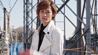 "Decade 21, Gabe Cake King" Who doesn't have the ability to summon these days? A list of Kamen Rider