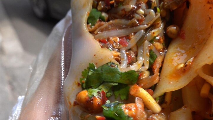 This face-slaying curly rice noodle dish is actually pretty delicious.