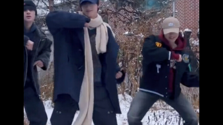 من يستطيع أن يخبرني ماذا حدث اليوم مع تاي شي فنغ جون؟ كيف استطاع بهذه البراعة أن يجعل سو وجو يتعرفا 