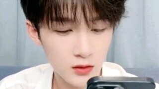 Tan Jianci đấu với AI Xiang Liu "Bạn không nghe thấy giọng nói của tôi quen thuộc với bạn sao?" Tôi 