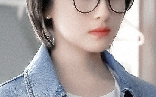 Even a short neck can’t hide her aura! After she lost weight, it’s like she got a whole new face!!!