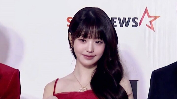 Jang Won-young 231214 AAA Awards Red Carpet