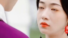 Không, hai người đã phát triển đến mức không cần phải nói gì nữa rồi, sự mơ hồ đã tràn ra màn hình r