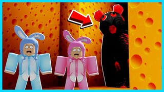 MIPAN & ZUZUZU Tersesat Di Dalam Keju & Di Kejar Tikus Besar! MENGERIKAN - Roblox Roleplay