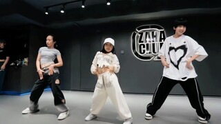 【Yang Bowen】Come and see the explosive girl group dance performed by teacher Bowen
