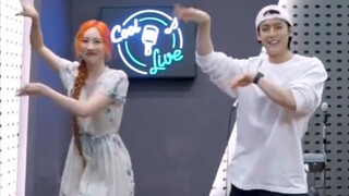 تم إصدار فيديو رقص "Heart Burn" لـ Lee Sunmi x BTOB's Lee Minhyuk!