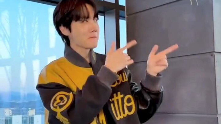 Xiao Fu dengan Mudah Mengatasi 《Happy Fools》