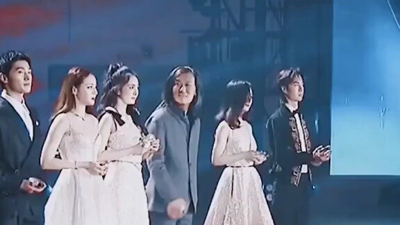 The 2019 Starlight Awards, I would like to call it the ceiling of famous scenes at the level of gods