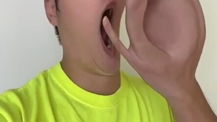 Sagawa Ai is hilarious.