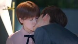【IndoSub】Presiden yang mendominasi tidak bisa menahan cintanya dan mencium gadis itu sepanjang waktu