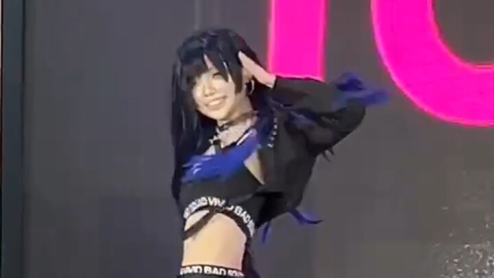被全程夸超帅的白石杏舞台直拍！不知醉+CR詠ZY二连跳 偷跑一个杏位直拍
