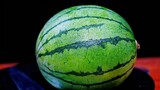 [Life] Handcraft: Carving a Pineapple with a Watermelon