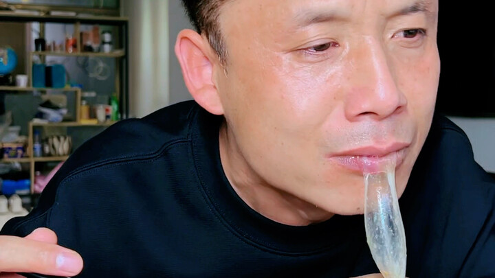 อยากให้ฉันท้าอะไรอีก? บอกมาสิ!