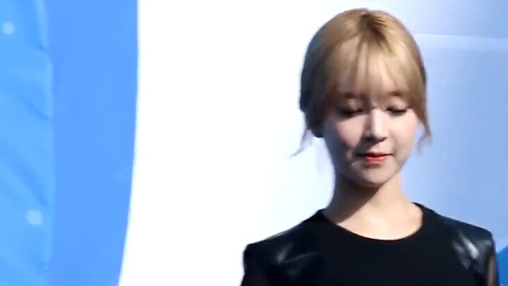 【4K】150425 Park Cho-ah AOA-Cat melangkah dengan tenang Seperti Seekor Kucing Tembakan langsung 4k