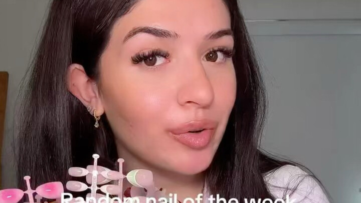 Let’s get a random manicure 💅