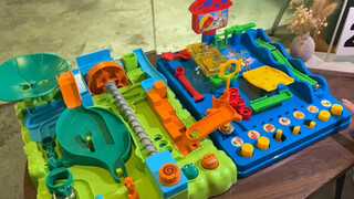 给小侄子买的新玩具，他不爱玩只能我玩了哈哈哈