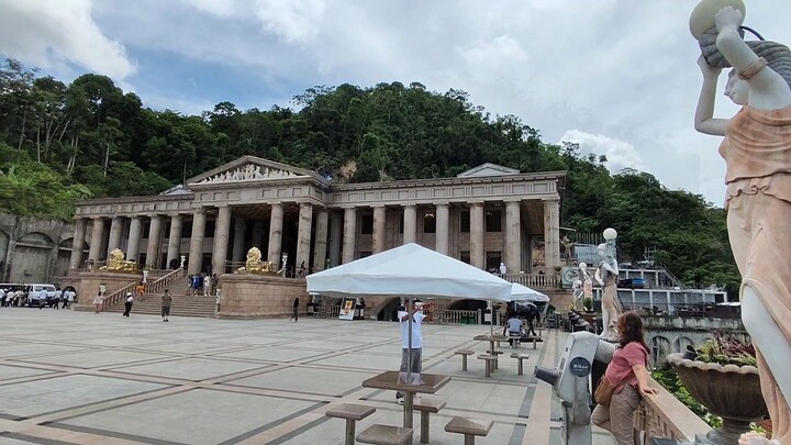 Temple of Lea and Chixboy Cebu