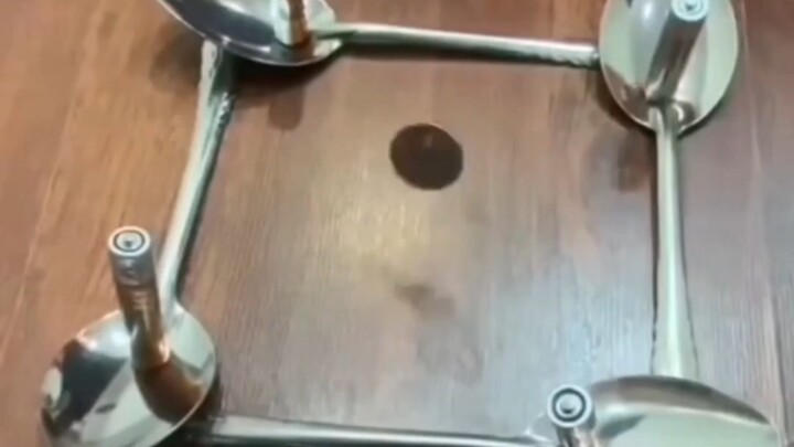 Science Experiment: Four Batteries Can Make a Coin Levitate!