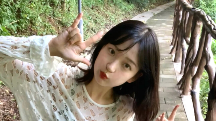 أنا في كاميرا أمي! ما أجمل الحياة!