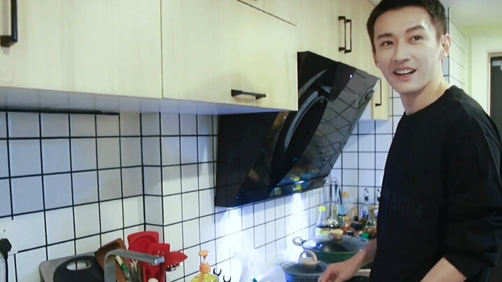 Come and watch Liu Xueyi's daily life and beauty