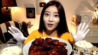 Mukbang Cùng Dorothy, Món Gà Bulnalgae Thơm Ngon Nức Mũi!