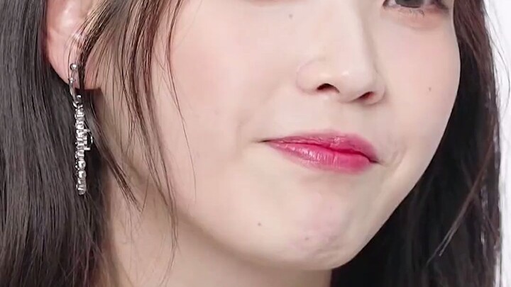 Lee Ji-eun mengajarkan cara menikmati minuman bersoda dengan nuansa penuh keistimewaan!