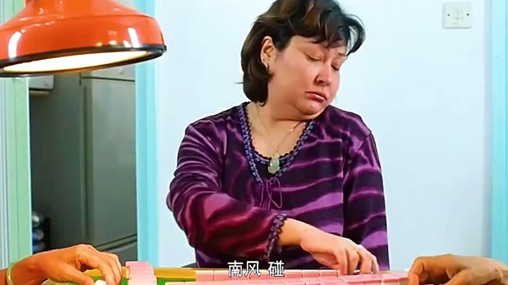 No wonder he’s a gambling master—playing mahjong even cures his ailments!