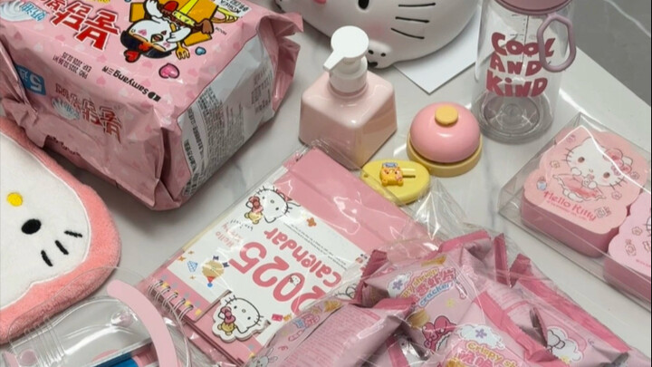 Here’s a super-cute, pink-and-powder-hued unboxing vlog!