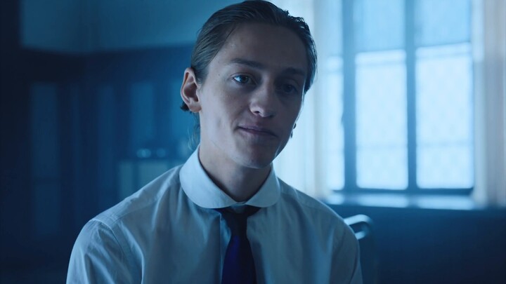 "What do you like so much?" It must be unpleasant to be misunderstood by the person you like, especi