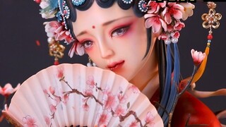 عندما يتحول عامل تقطيع الأسماك إلى صانع كعك السكر، النتيجة مخيفة للغاية!