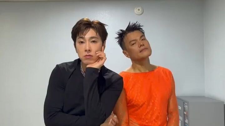 JYP WET challenge with Jung Yunho ❤️‍🔥