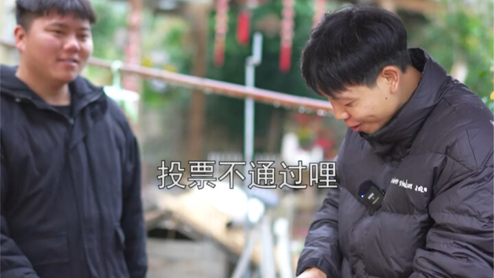 There's nothing better than watching a game and chowing down on barbecue on a rainy day!