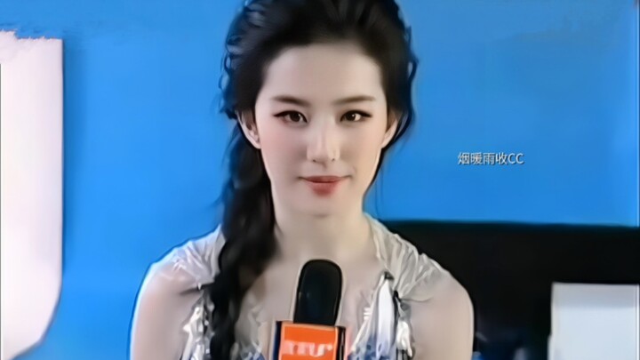 So beautiful, so beautiful— I was so distracted by her face that I didn’t even catch what the fairy 